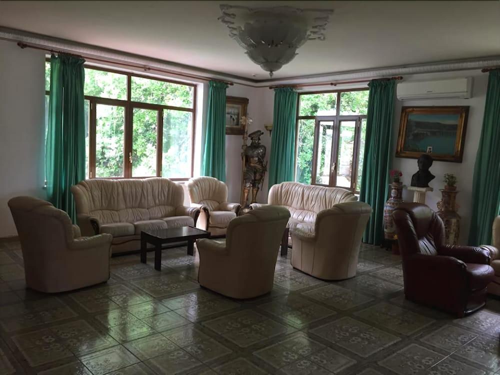 Hotel Cavour Сорренто Экстерьер фото