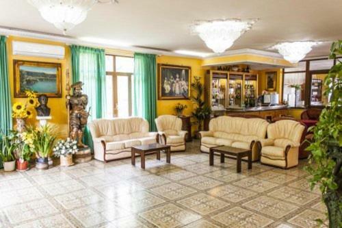 Hotel Cavour Сорренто Экстерьер фото