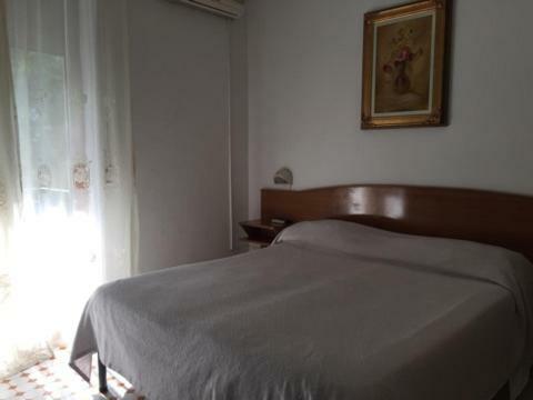 Hotel Cavour Сорренто Экстерьер фото